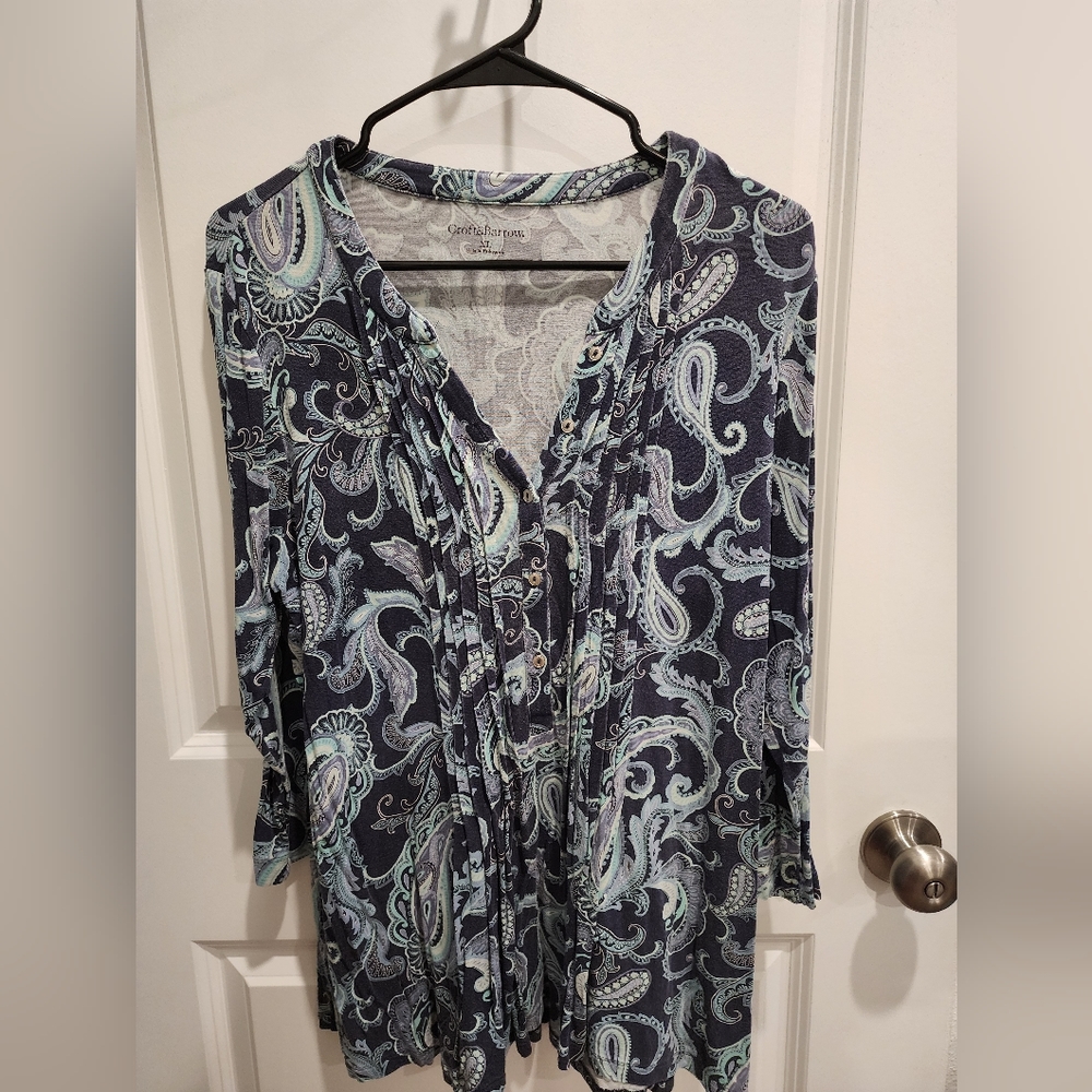 Croft and Barrow blue and green paisley top